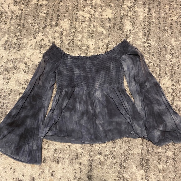 Tops - American eagle Off the shoulder long sleeve